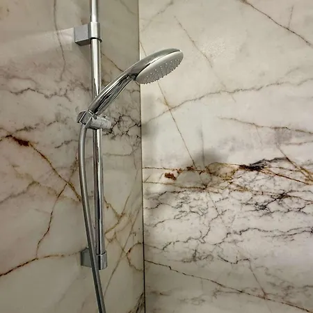 Apartment Manor And Free Parking *