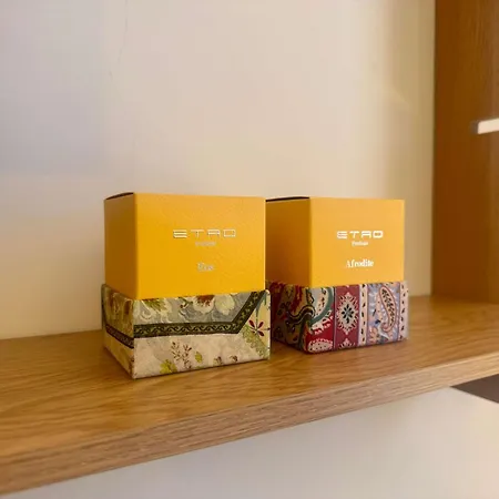 Manor And Free Parking Apartment